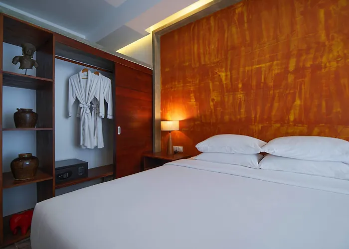 Solitaire Kamreuk Hotel